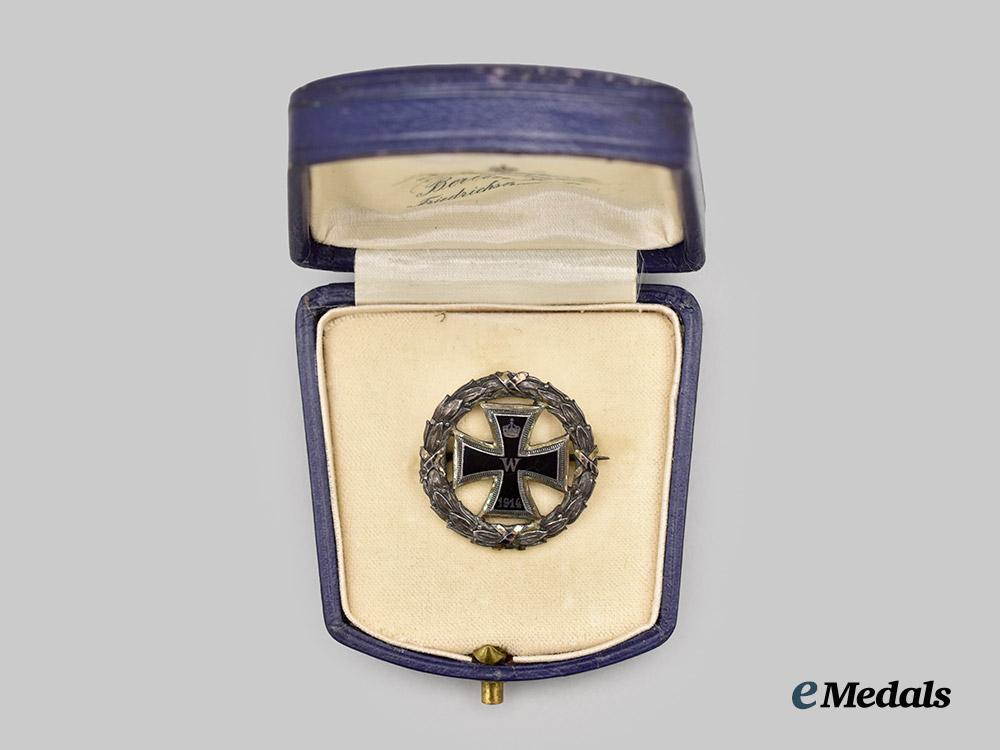 germany,_imperial._a1914_iron_cross_patriotic_badge_in_silver,_with_period_case___m_n_c8201
