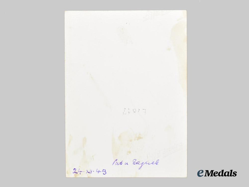 germany,_s_s._a_croatian_volunteer’s_sleeve_insignia,_with_private_wartime_photograph___m_n_c8218