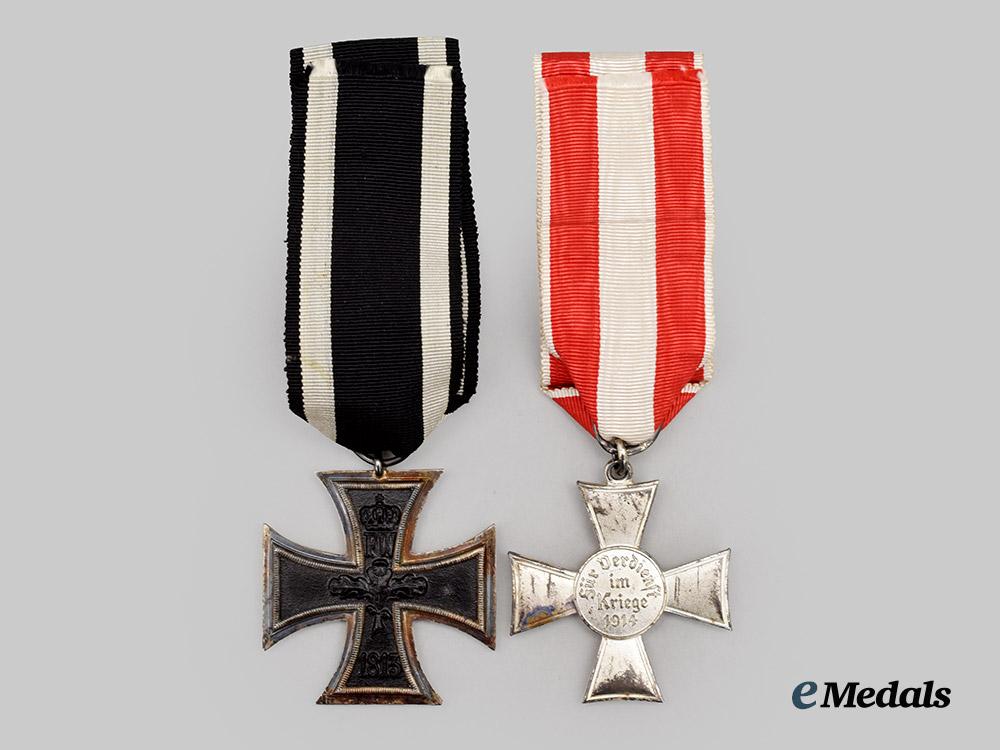 germany,_imperial._a_pair_of_awards_to_a_first_world_war_combatant,_presentation_set_with_custom_case___m_n_c8224