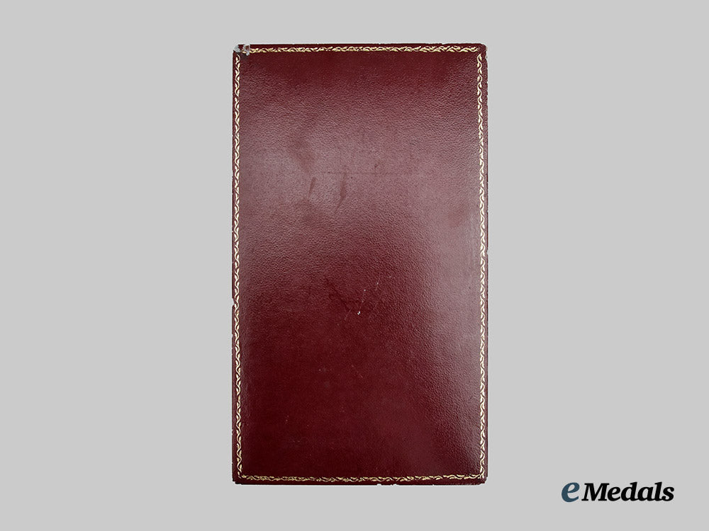 spain,_spanish_state._a_rare_notarial_merit_award_for_chief_of_federal_justice,_c.1940___m_n_c8224