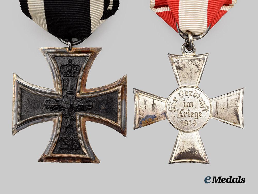 germany,_imperial._a_pair_of_awards_to_a_first_world_war_combatant,_presentation_set_with_custom_case___m_n_c8225