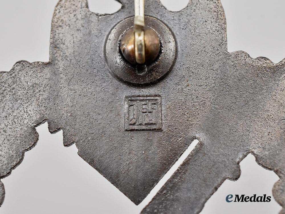 germany,_wehrmacht._an_infantry_assault_badge,_bronze_grade,_by_josef_feix&_söhne___m_n_c8299