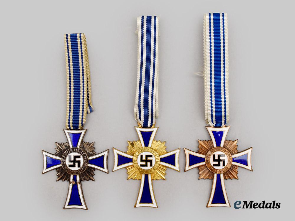 germany,_third_reich._a_lot_of_honour_crosses_of_the_german_mother,_all_grades___m_n_c8310