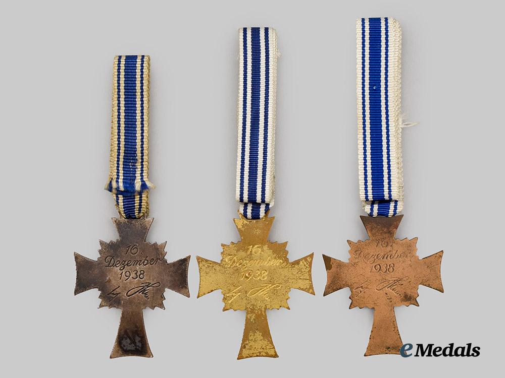 germany,_third_reich._a_lot_of_honour_crosses_of_the_german_mother,_all_grades___m_n_c8312