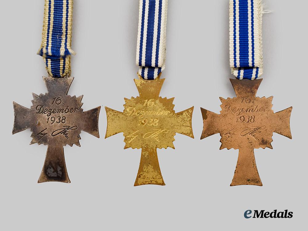 germany,_third_reich._a_lot_of_honour_crosses_of_the_german_mother,_all_grades___m_n_c8313