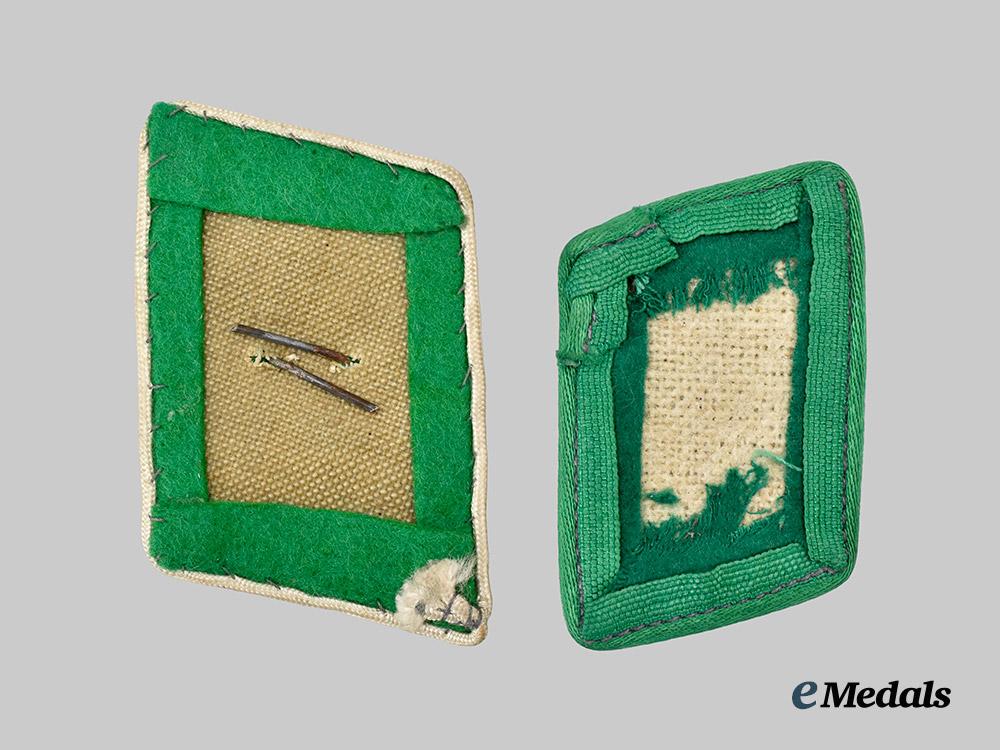 germany,_luftwaffe._a_pair_of_collar_tabs_for_field_division_personnel___m_n_c8323