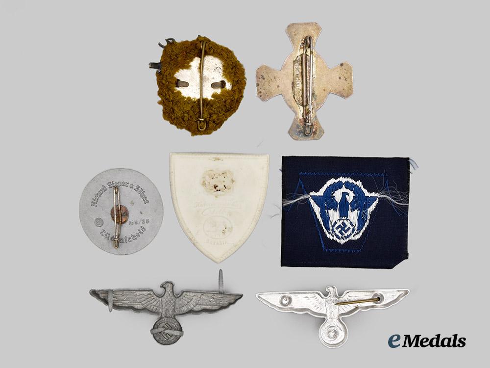 germany,_third_reich._a_mixed_lot_of_badges_and_insignia___m_n_c8342