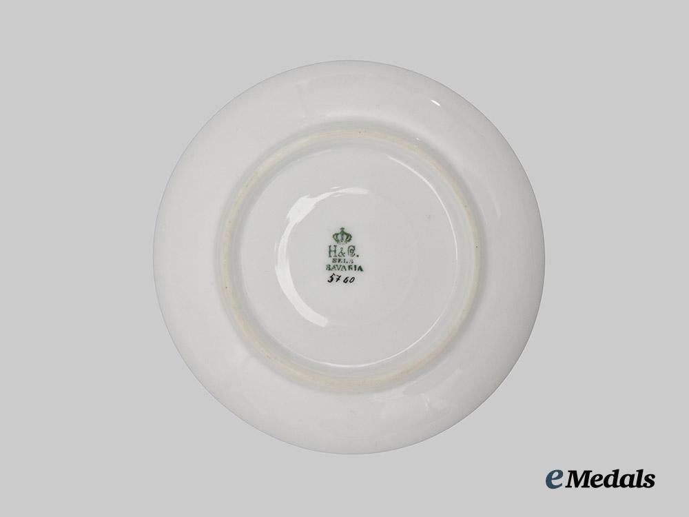 germany,_imperial._a_mixed_lot_of_patriotic_saucers___m_n_c8342