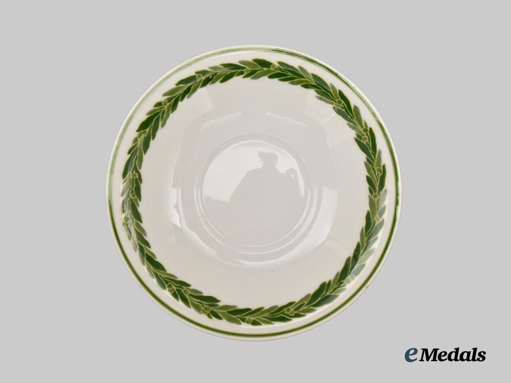 germany,_imperial._a_mixed_lot_of_patriotic_saucers___m_n_c8344