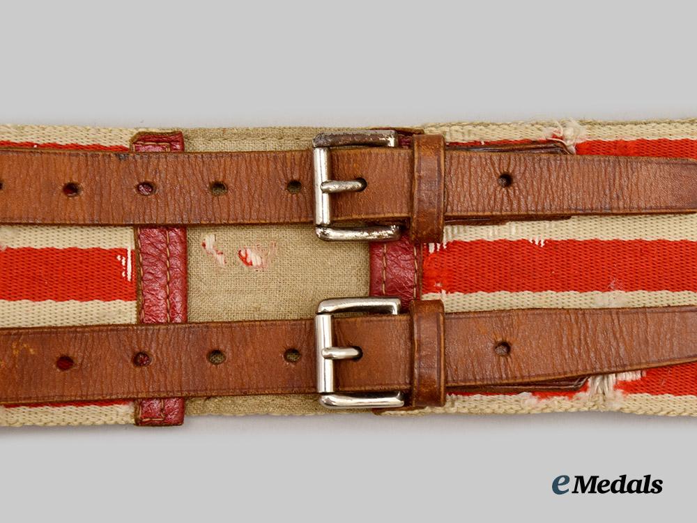 europe._a_fireman’s_hatchet_and_waistbelt___m_n_c8381