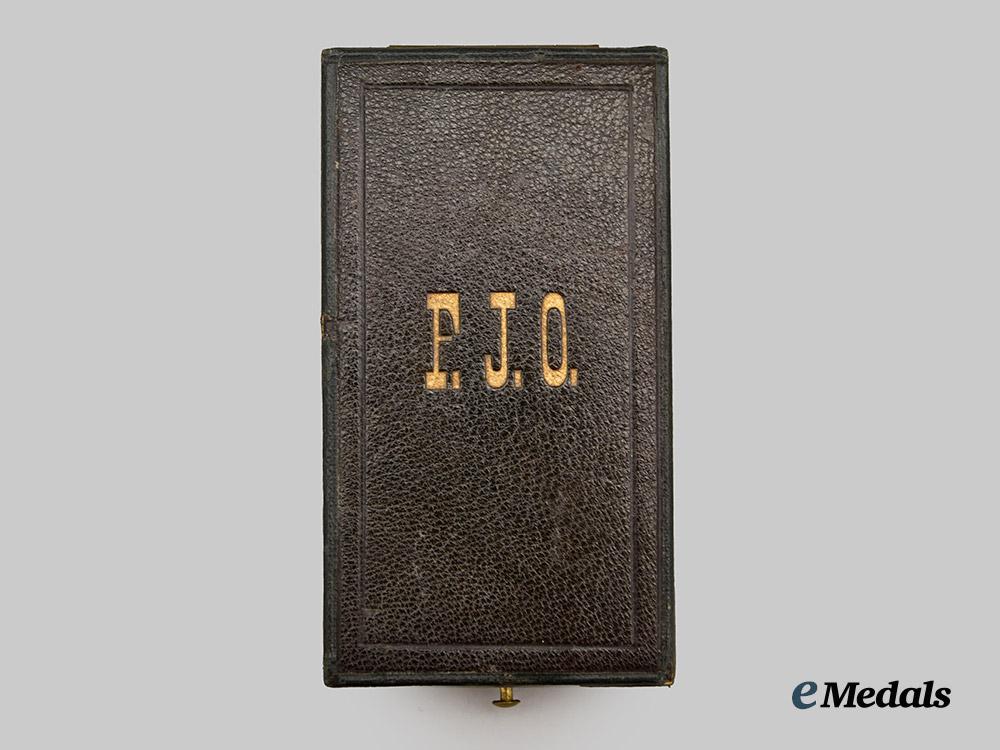 austria,_imperial._an_order_of_franz_joseph,_knight’s_cross_with_case_by_v._mayer’s_söhne,_to_the_von_kussevich_family___m_n_c8396