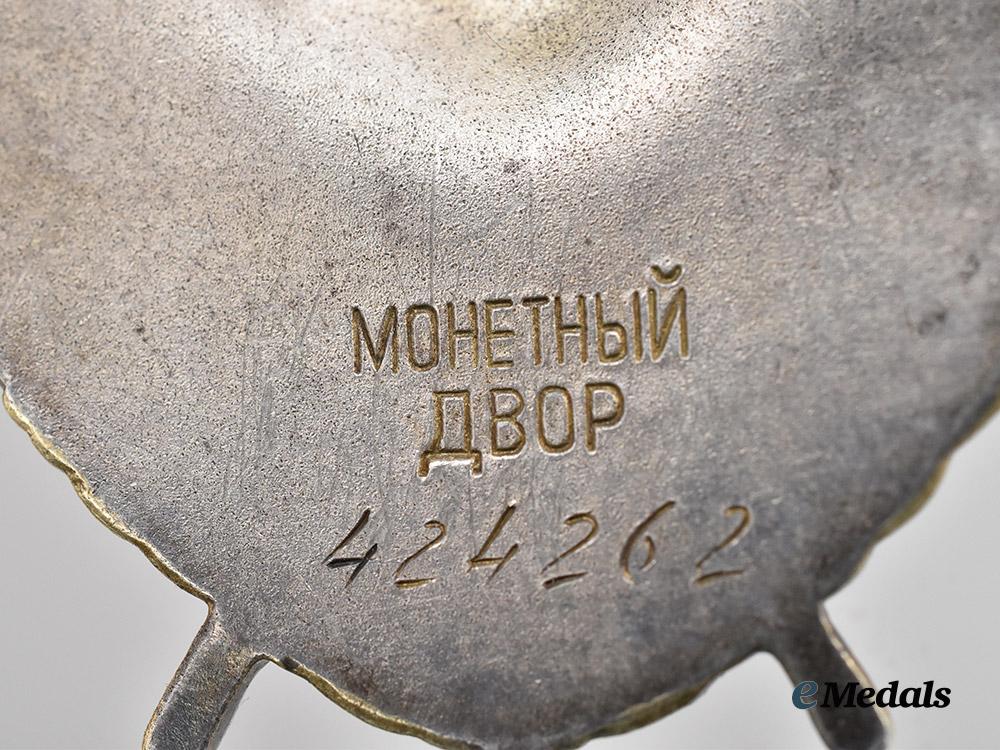 russia,_soviet_union._an_order_of_the_red_banner,_type_i_v,_to_lieutenant_colonel_aleksandr_alexeyevich_zhilyakov___m_n_c8458