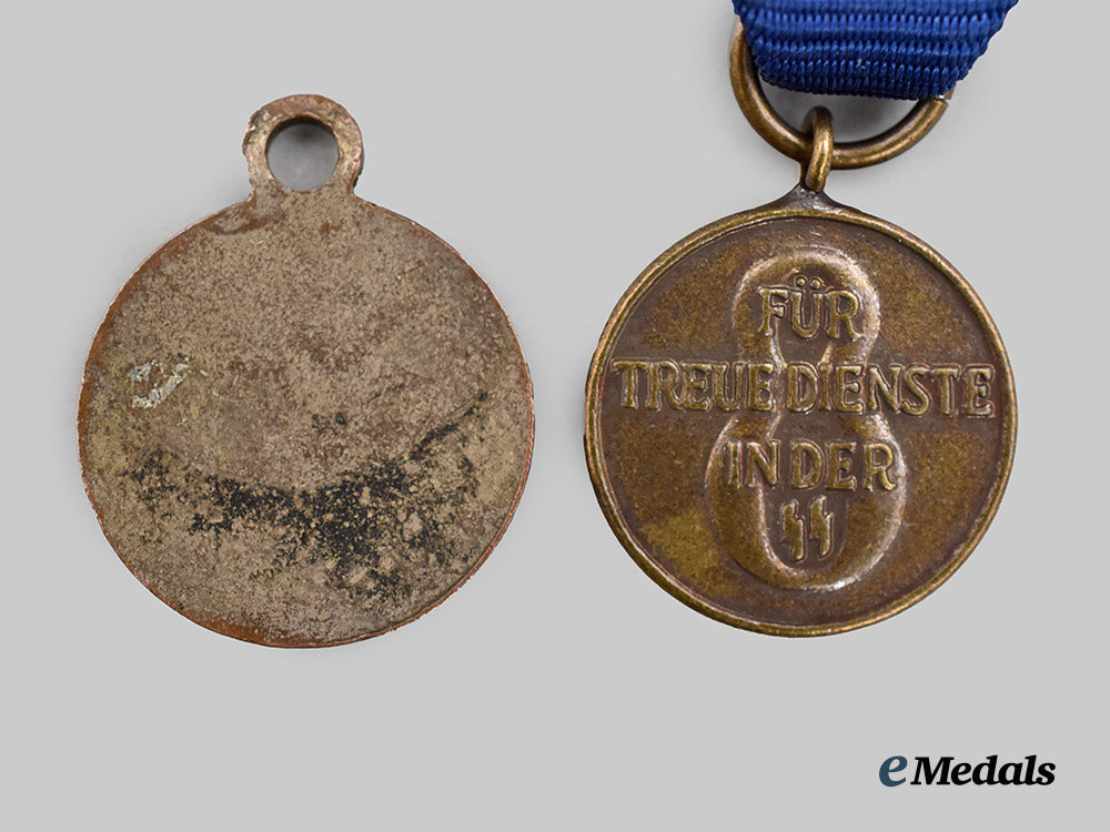 germany,_third_reich._a_pair_of_miniature_decorations___m_n_c8475