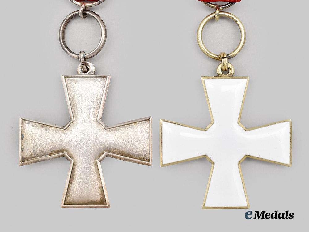 finland,_republic._two_orders_of_the_lion___m_n_c8477