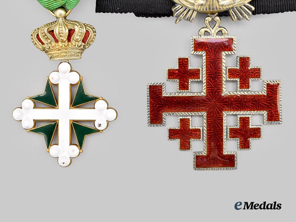 international._a_pair_of_orders&_decorations___m_n_c8489