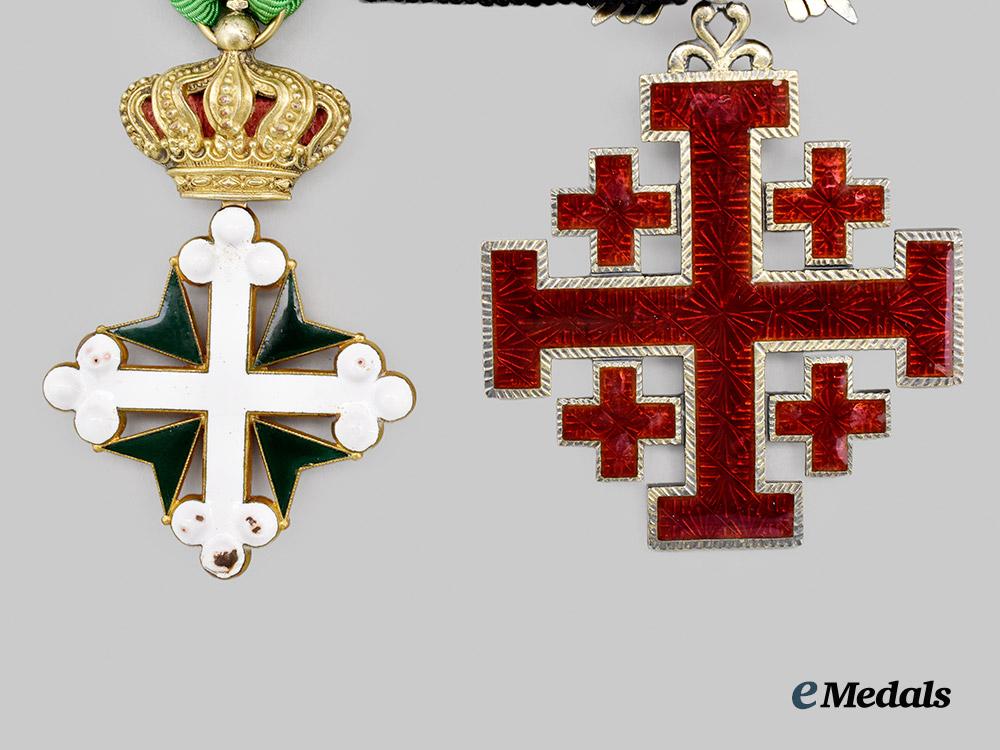 international._a_pair_of_orders&_decorations___m_n_c8491