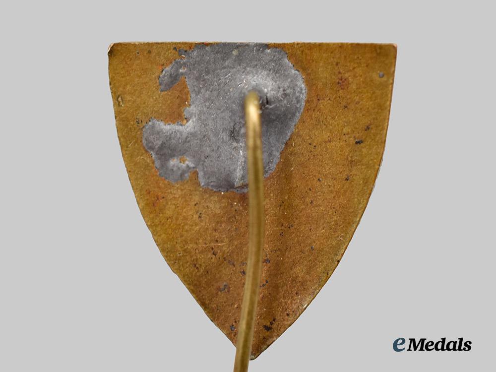 hungary,_kingdom._an_arrow_cross_membership_badge_pin___m_n_c8653