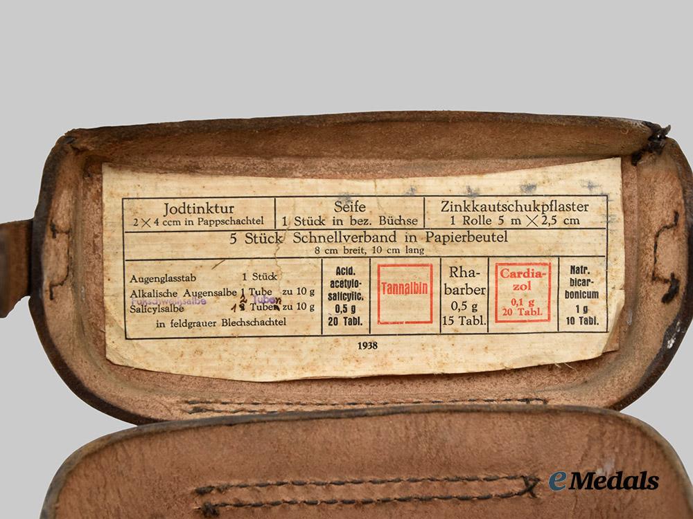 germany,_d_r_k._a_medic’s_supply_pouch___m_n_c8662