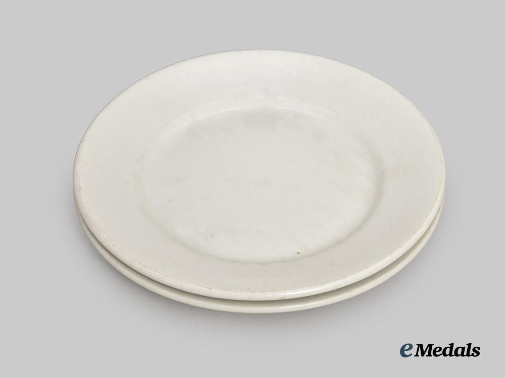 germany,_third_reich._a_pair_of_mess_hall_plates___m_n_c8673