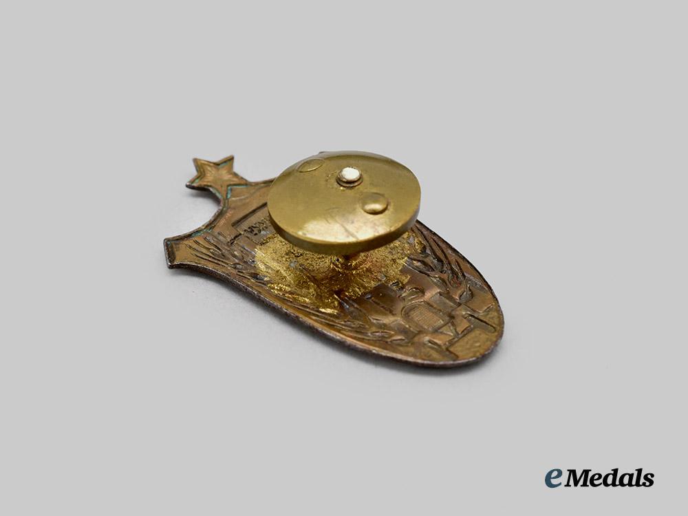 russia,_soviet_union._a_rare_participant’s_badge_for_stalin’s_harvest_campaign___m_n_c8683