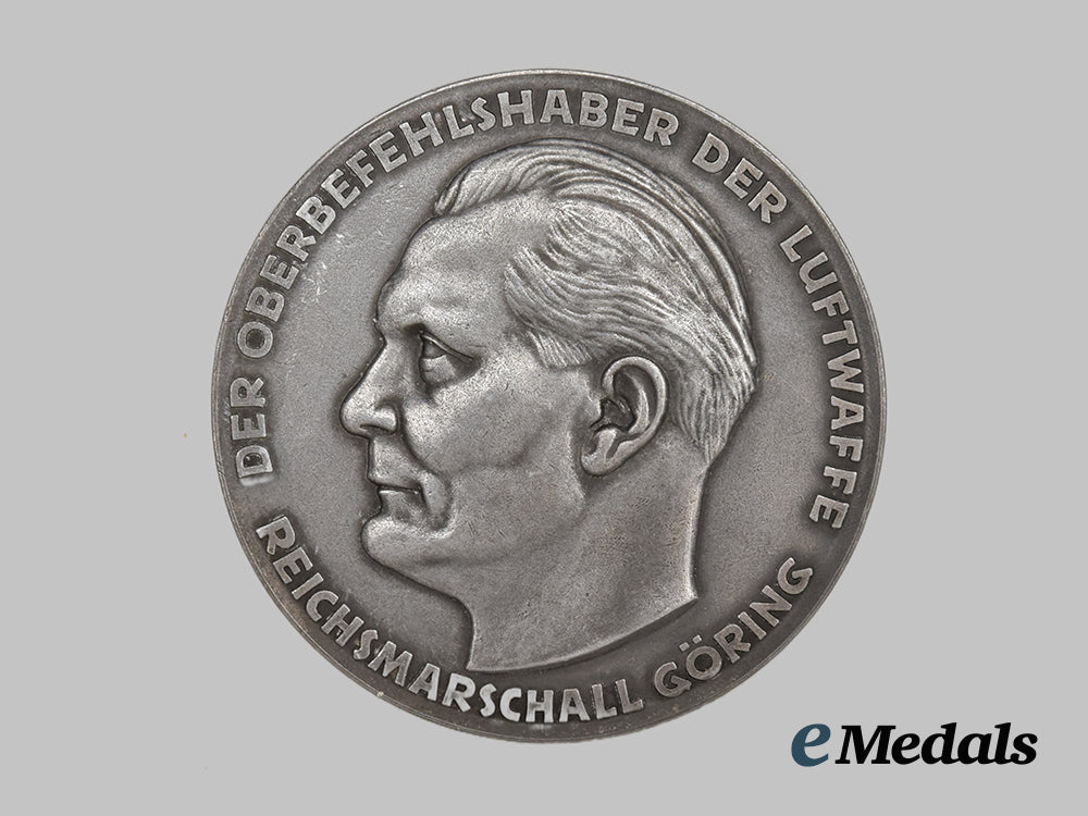 germany,_luftwaffe._a_table_medal_for_outstanding_technical_achievements_in_the_luftwaffe___m_n_c8703