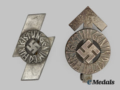 Germany, HJ. A Pair of Proficiency Badges