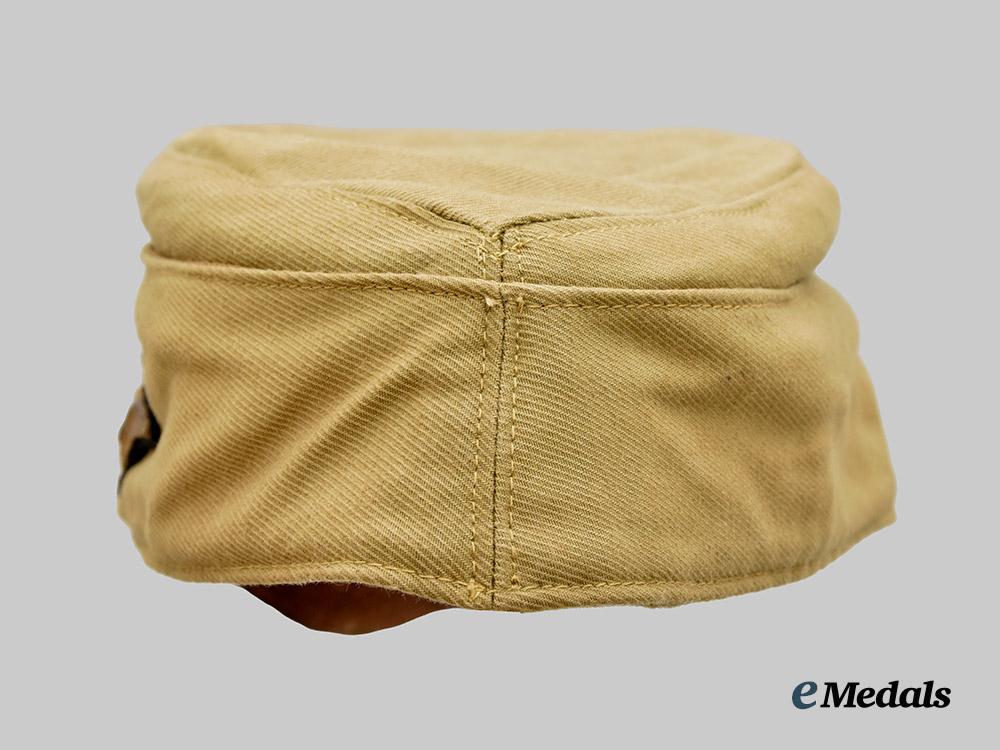 hungary,_kingdom._a_royal_air_force_service_cap,_by_the_national_clothing_institute___m_n_c8729