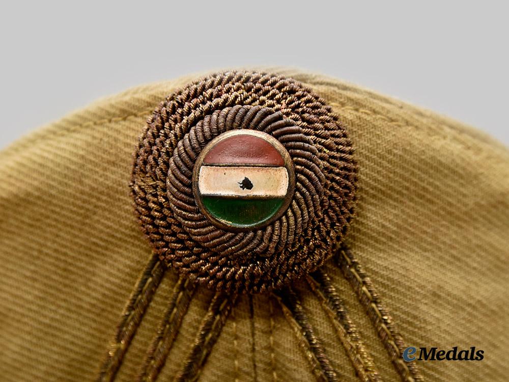 hungary,_kingdom._a_royal_air_force_service_cap,_by_the_national_clothing_institute___m_n_c8731
