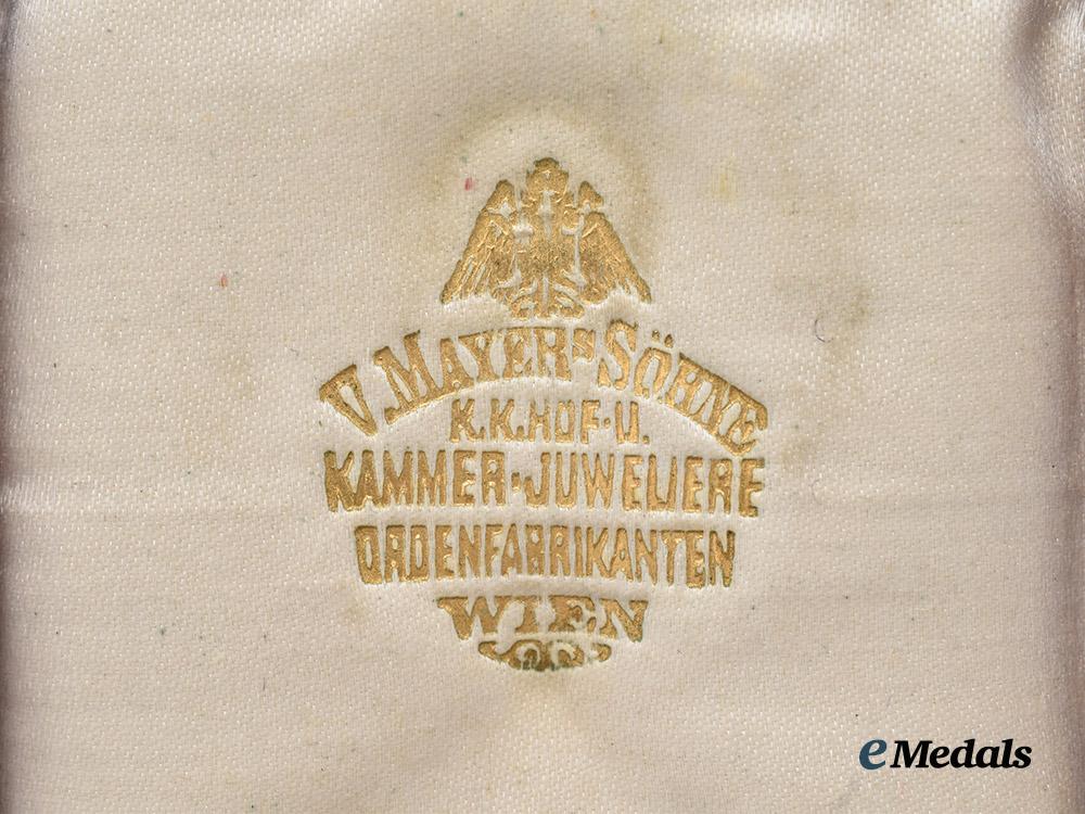 austria,_imperial._a_military_merit_medal,_i_i_i_class_by_mayer&_sohne,_in_case___m_n_c8741