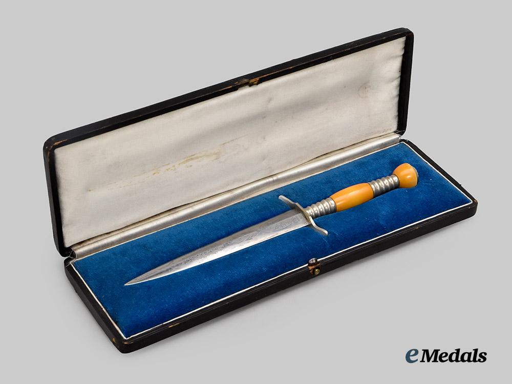 germany,_weimar_republic._a_kiel_naval_commemorative_service_dagger,_with_case___m_n_c8742