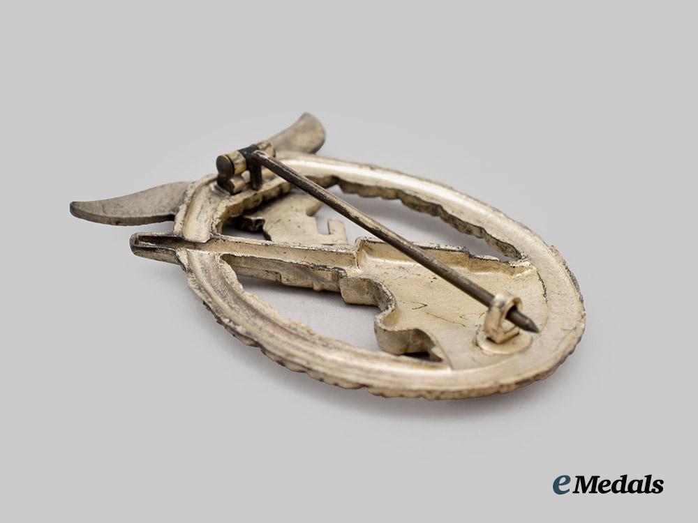 germany,_luftwaffe._a_rare_flak_badge,_hollow_version,_by_wilhelm_hobacher___m_n_c8821