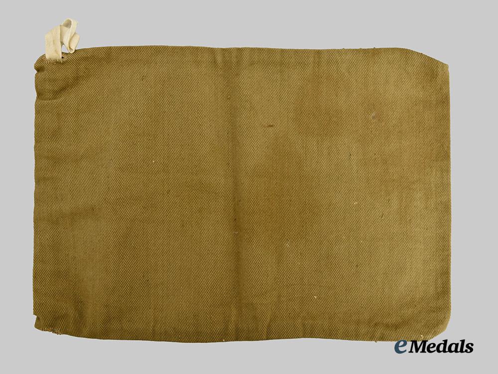 canada,_c_e_f._a_vimy_memorial_family_group_to_the_morrison_brothers___m_n_c8843