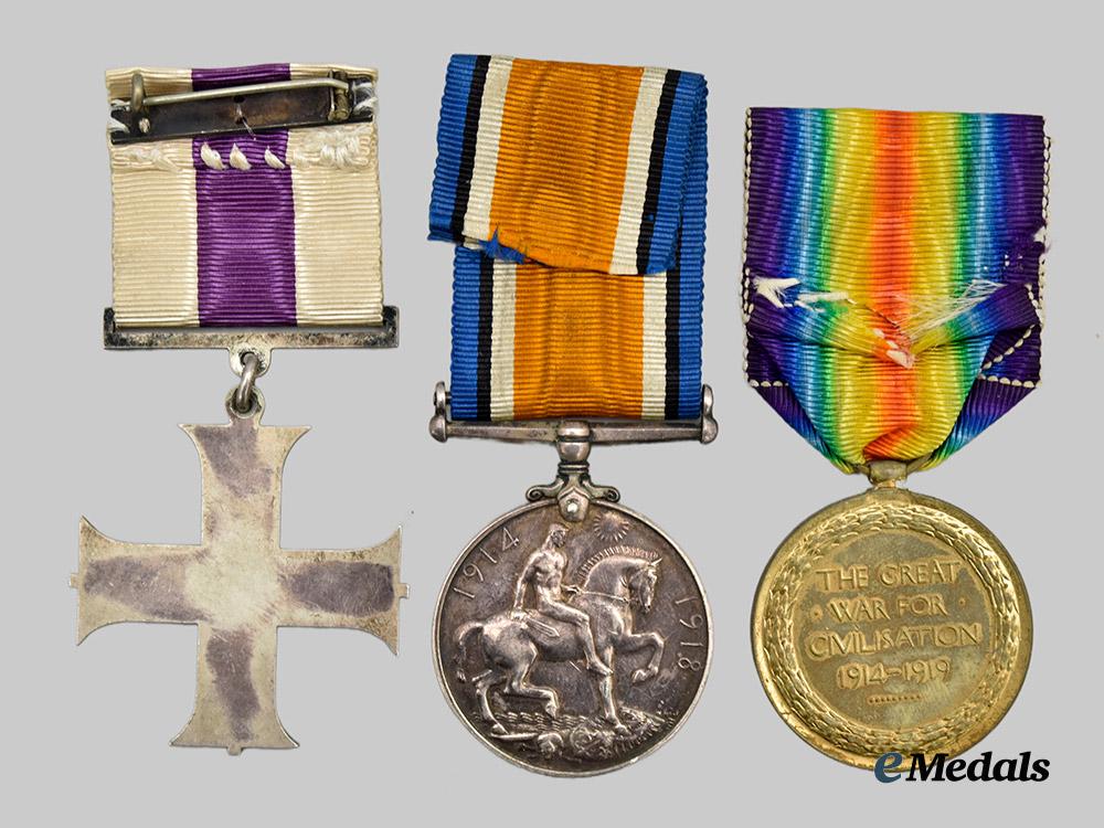 canada,_c_e_f._a_casualty_military_cross_group_for1916_action___m_n_c8851