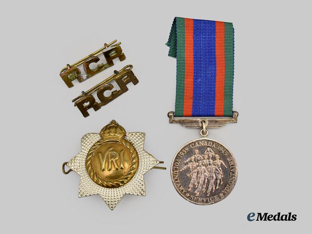 a_second_war_medal&_articles_to_the_royal_canadian_regiment___m_n_c8878