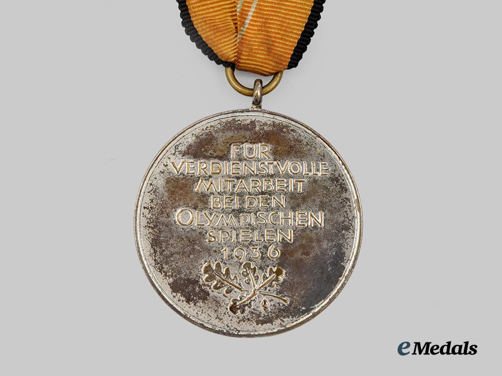 germany,_third_reich._an_olympic_games_commemorative_medal,_with_case___m_n_c8935