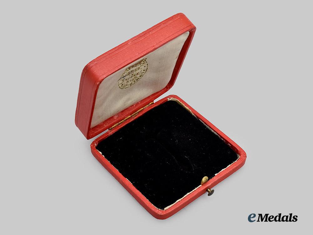 austria,_imperial._a_case_of_issue_for_the_turkish_galipoli_star,_by_rothe___m_n_c9012