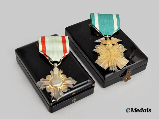 japan,_imperial;_manchukuo._an_order_of_the_golden_kite,_v_i_i_class,_and_an_order_of_the_auspicious_clouds,_v_i_i_i_class___m_n_c9033