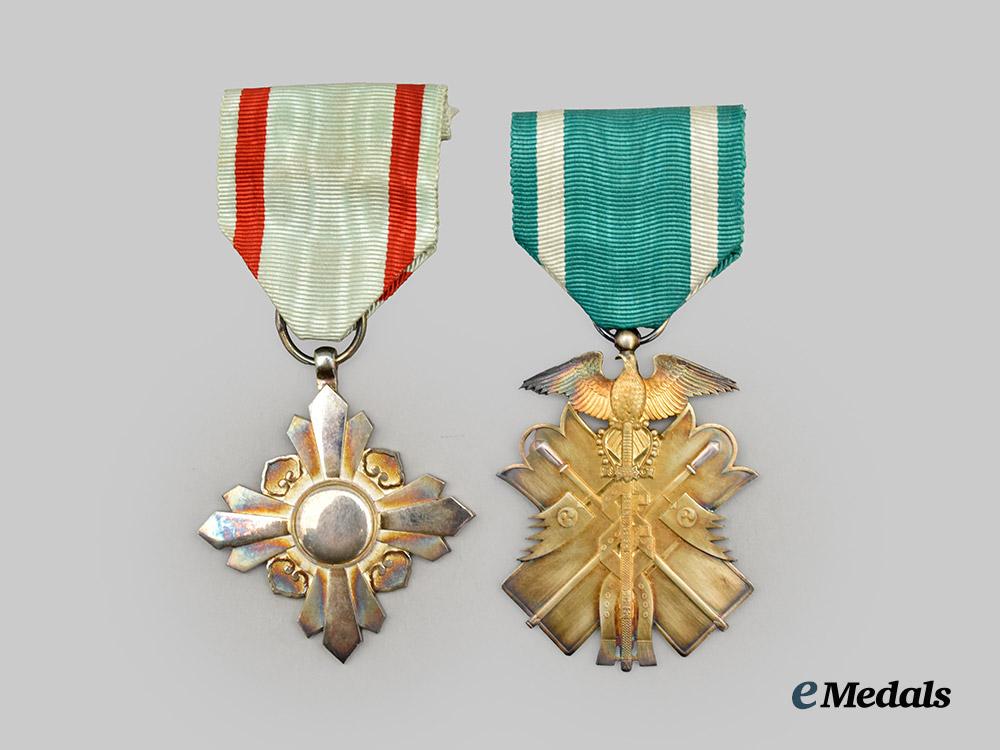 japan,_imperial;_manchukuo._an_order_of_the_golden_kite,_v_i_i_class,_and_an_order_of_the_auspicious_clouds,_v_i_i_i_class___m_n_c9035