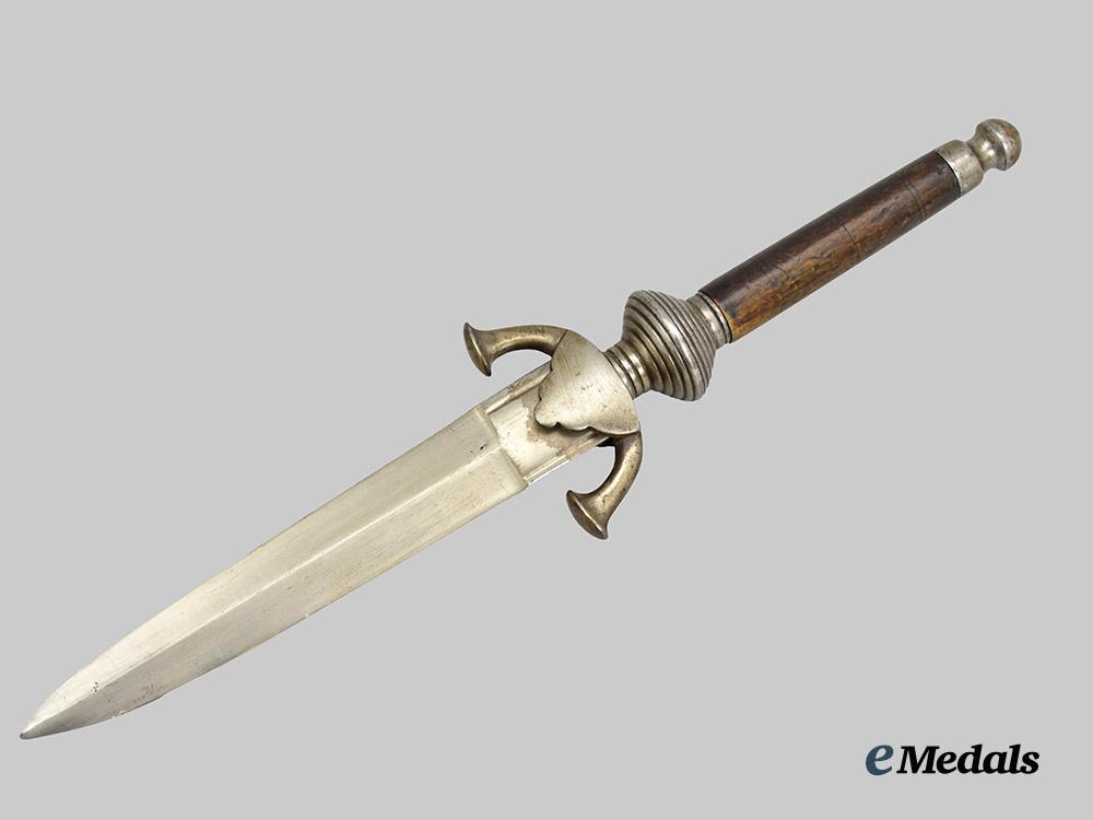united_states._a_revolutionary_war_era_plug_bayonet,_c.1790___m_n_c9047