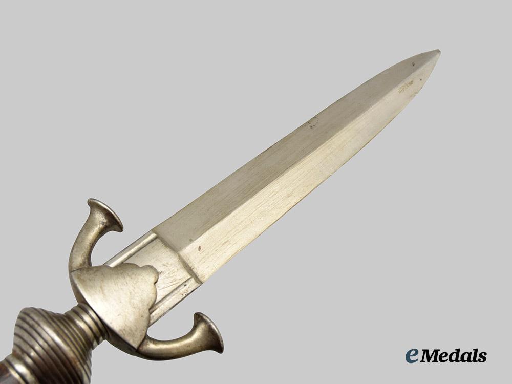 united_states._a_revolutionary_war_era_plug_bayonet,_c.1790___m_n_c9048