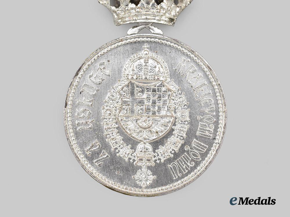 yugoslavia,_kingdom._a_royal_household_medal_of_king_alexander_i_karadordevic,_in_silver___m_n_c9090