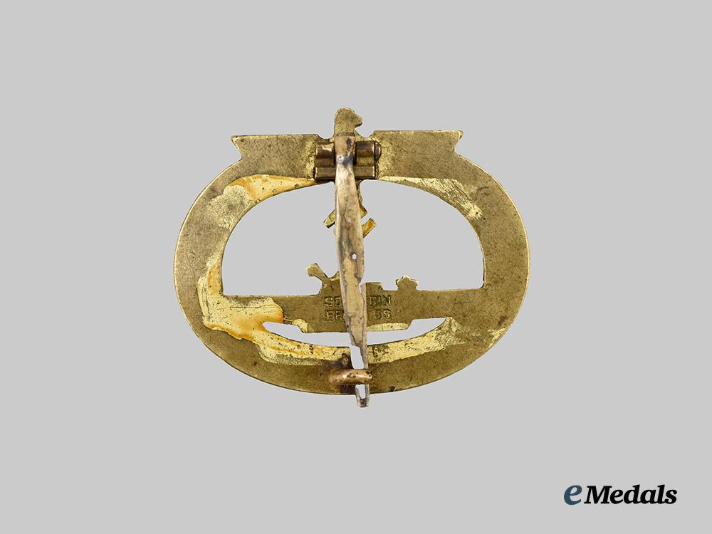 germany,_kriegsmarine._a_u-_boat_war_badge,_variation1,_by_schwerin___m_n_c9103