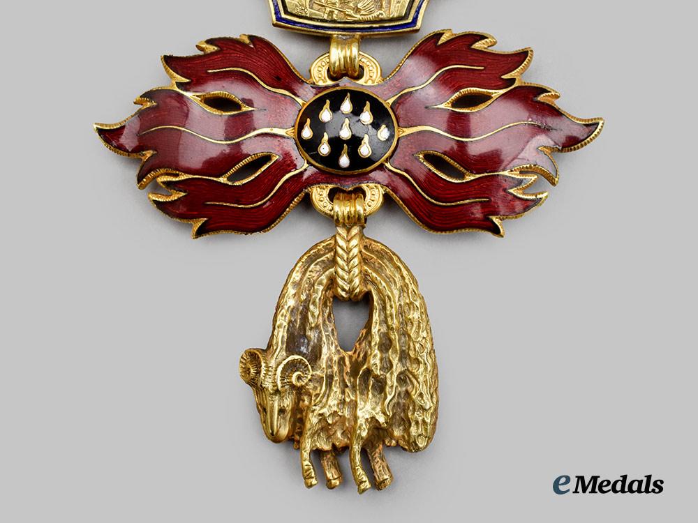 austria,_second_republic._an_order_of_the_golden_fleece,_neck_badge,_exhibition_example,_by_rothe&_neffe,_c.1980___m_n_c9148