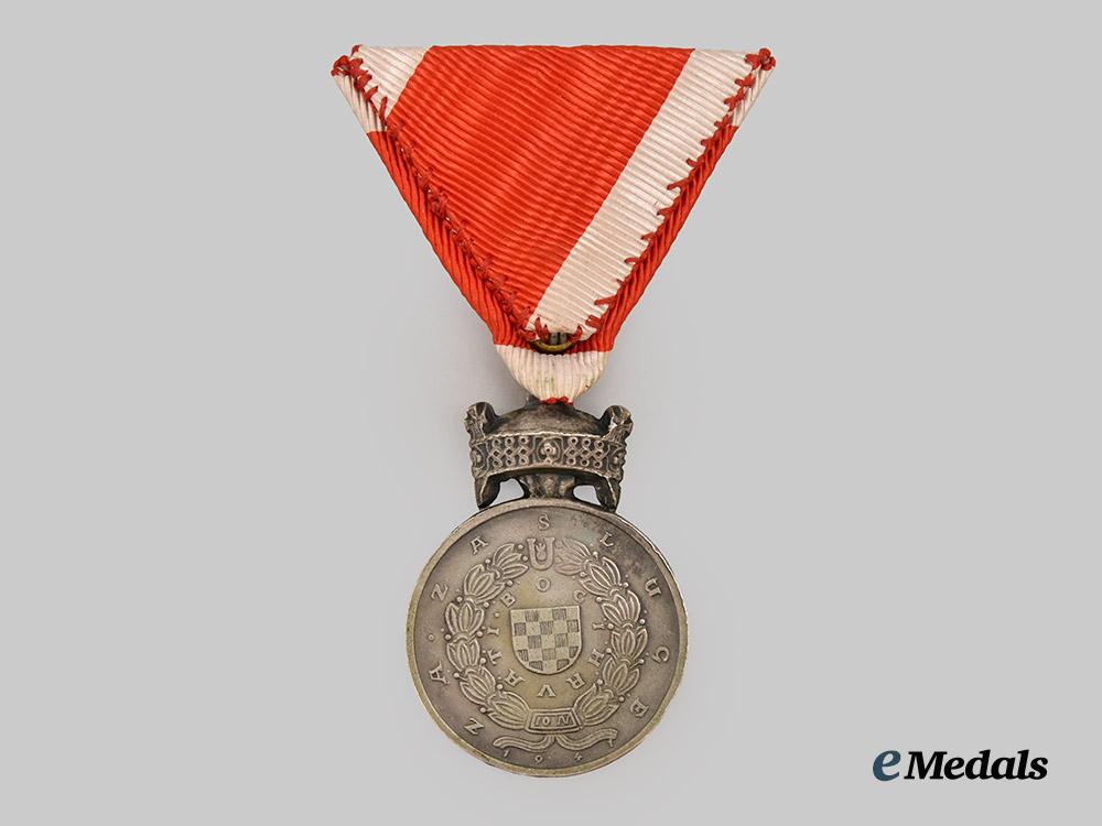 croatia,_independent_state._an_order_of_the_crown_of_king_zvonomir,_silver_medal_for_anti-_partisan_actions,_to_oberjäger_rudolf_manigk___m_n_c9172