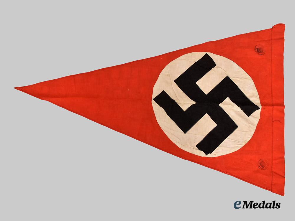 germany,_third_reich._a_large_national_flag_pennant,_stadtverwaltung_kandel___m_n_c9200
