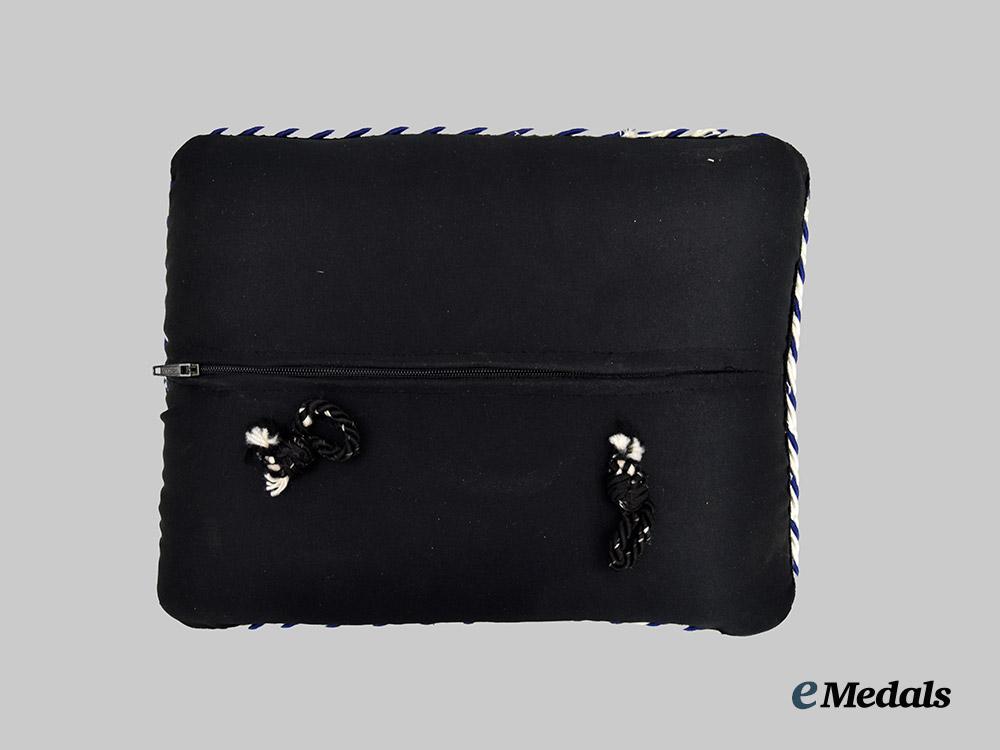 international._funeral_pillow_of_israeli_nco___m_n_c9224
