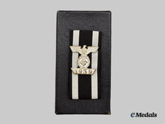 Germany, Wehrmacht. A 1939 Clasp the to Iron Cross II Class, Type II with Case, by Steinhauer & Lück