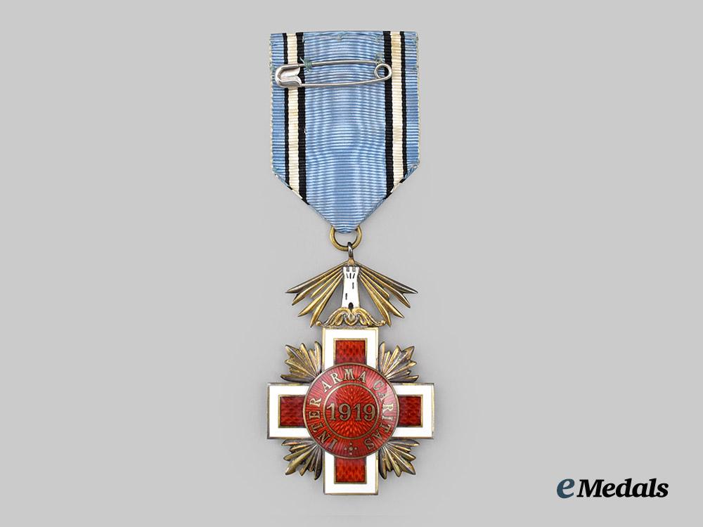 estonia,_independent_democratic_nation._an_order_of_merit_of_the_estonian_red_cross,_by_roman_tavast___m_n_c9258