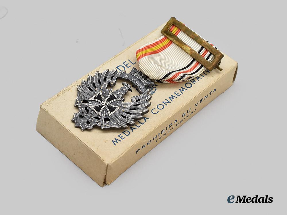 spain,_spanish_state._a_mint_medal_of_the_russian_campaign,_with_case,_by_diez_y_campañia___m_n_c9298