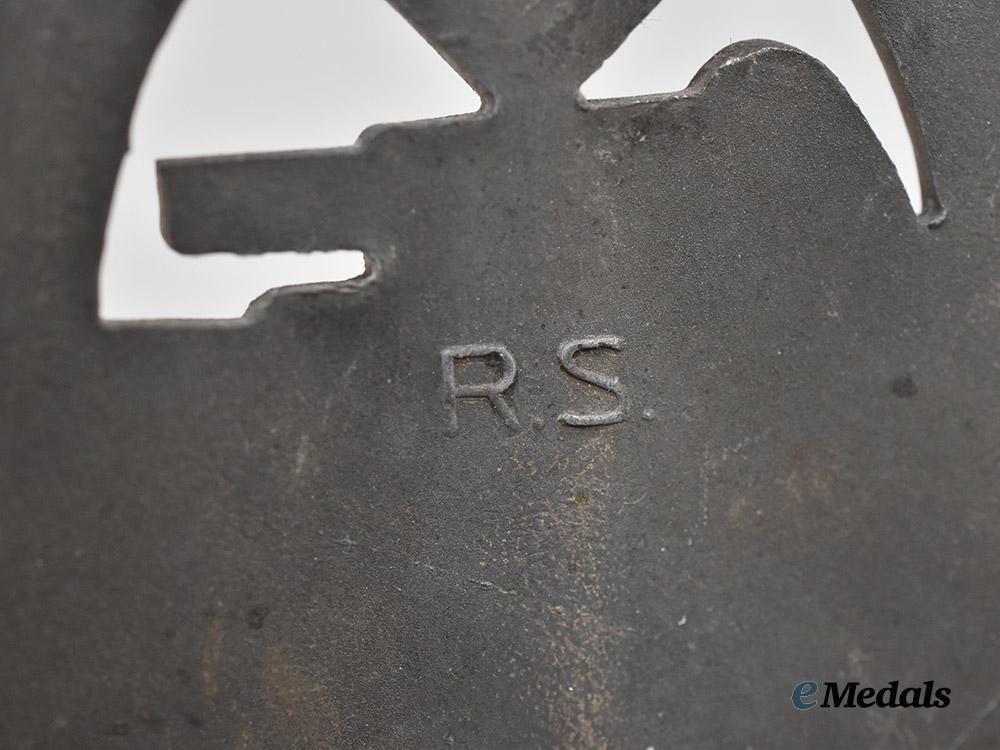 germany,_wehrmacht._a_panzer_assault_badge,_silver_grade,_by_rudolf_souval___m_n_c9429